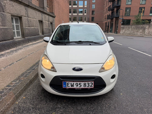 Ford Ka 2012 i hvid — set forfra